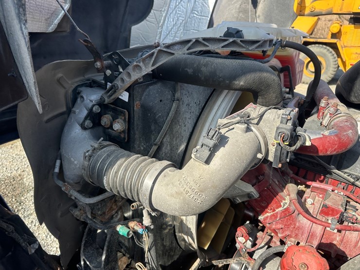 2019-massey-ferguson-8-image-42