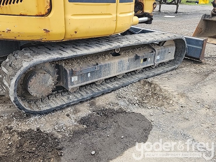 2016-kobelco-sk85cs-3e-image-15