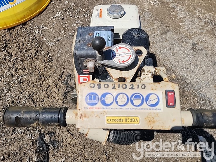 edco-concrete-grinder,-walk-behund-image-8