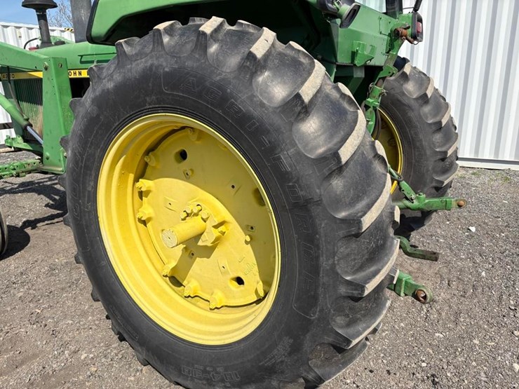 john-deere-4230-image-13