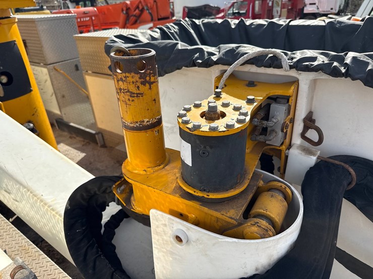 international-4400-sba-image-30