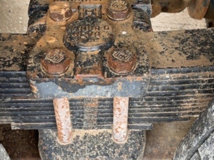 1990-peterbilt-379-image-14