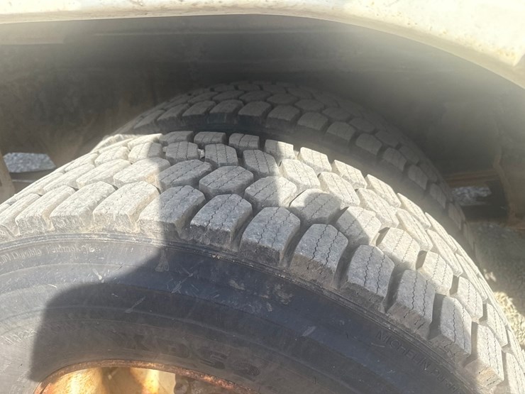 international-4400-sba-image-72