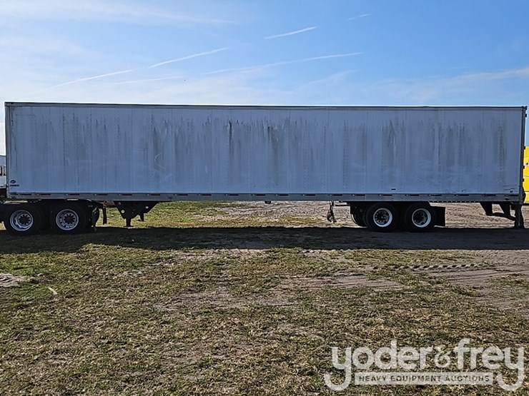 2008-utility-53'-image-2