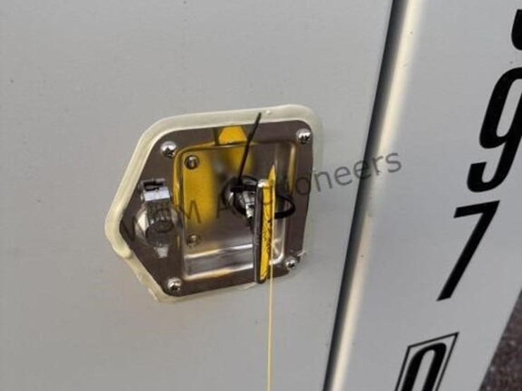 12ft-mobile-office-container-image-6