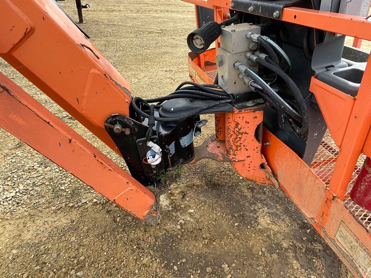 2007-jlg-860sj-image-42