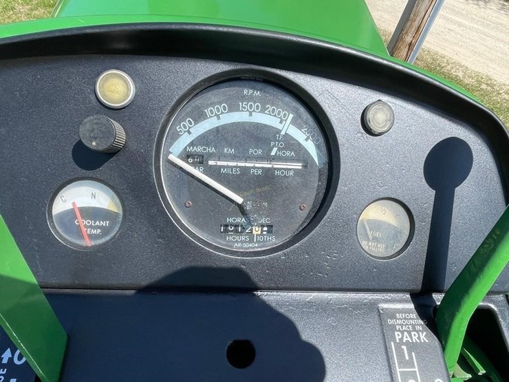 1968-john-deere-3020-image-11