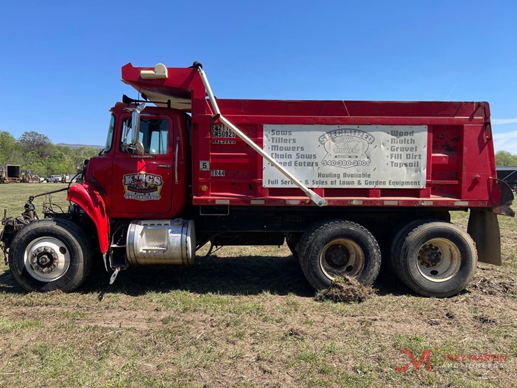 1992-mack-rb690s-image-5