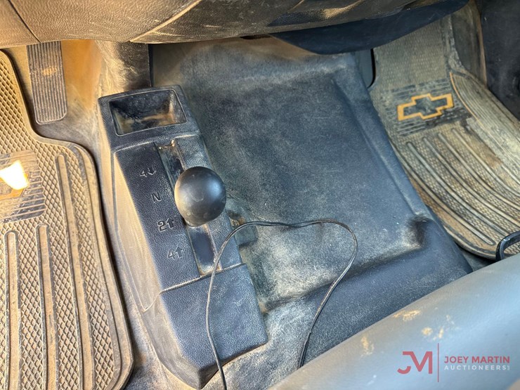 2018-chevrolet-2500-image-23