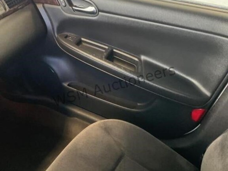 2015-chevrolet-impala-sdn-image-19