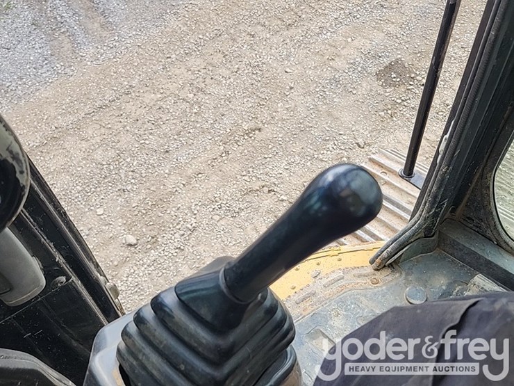 2009-caterpillar-321d-lcr-image-47