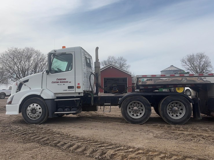 2006-volvo-vnlsemi-image-9