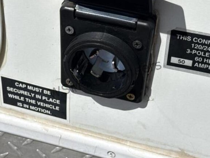 2005-thor-fury-toy-hauler-image-15