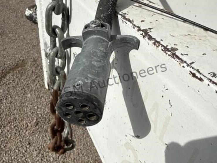 2010-f/b-trailer-image-18