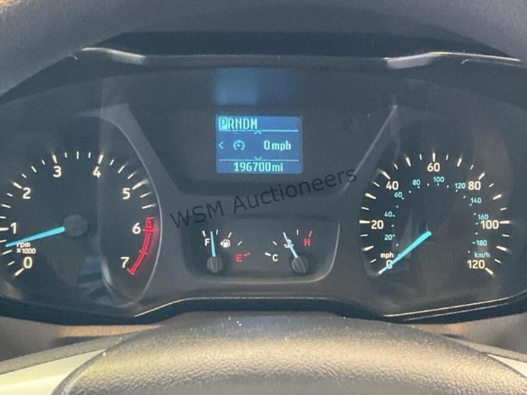 2019-ford-transit-image-19