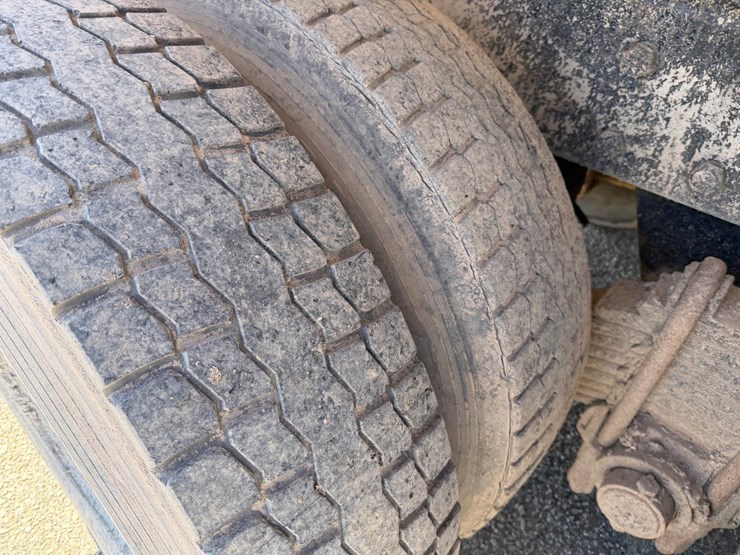 1995-mack-cl713-image-80