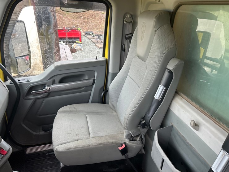 2019-kenworth-t880-image-66