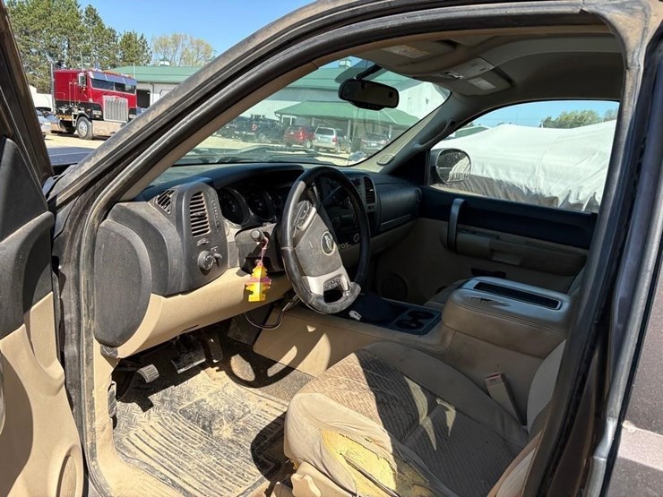 2008-chevrolet-2500-image-7