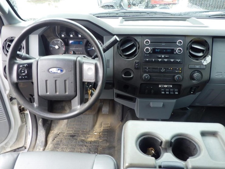 2016-ford-f550-image-9