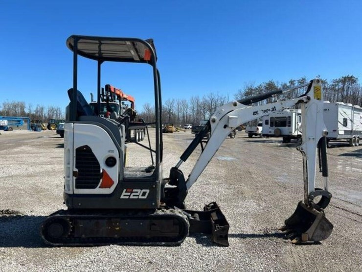 2020-bobcat-e20-image-3