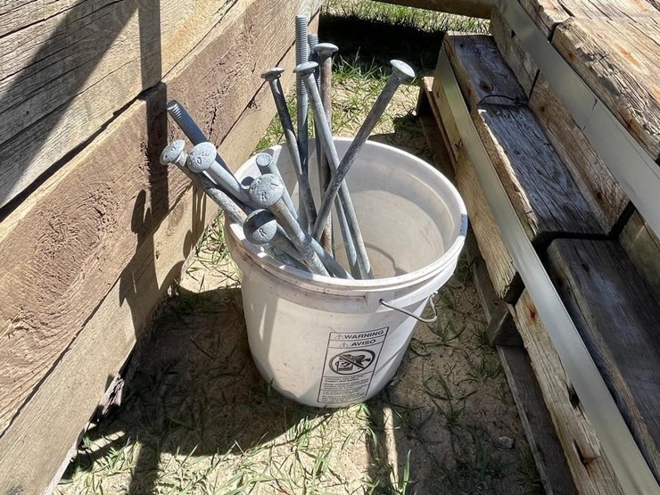 guard-rail-and-wood-posts-image-6