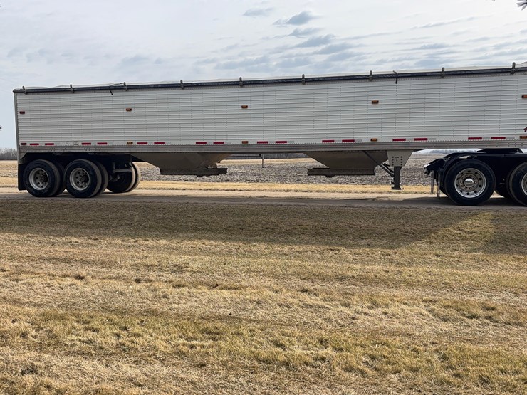 2011-timpte-hopper-image-3