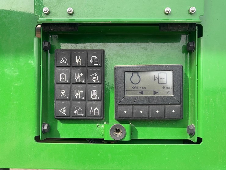 2024-john-deere-612r-image-48