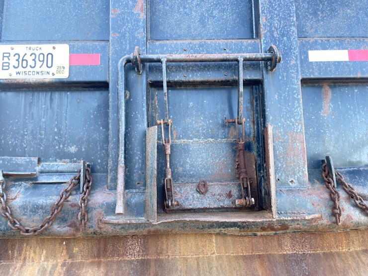 1998-peterbilt-378-image-9