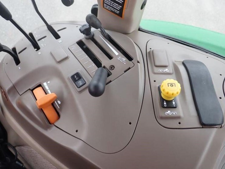 2016-john-deere-5085e-image-23