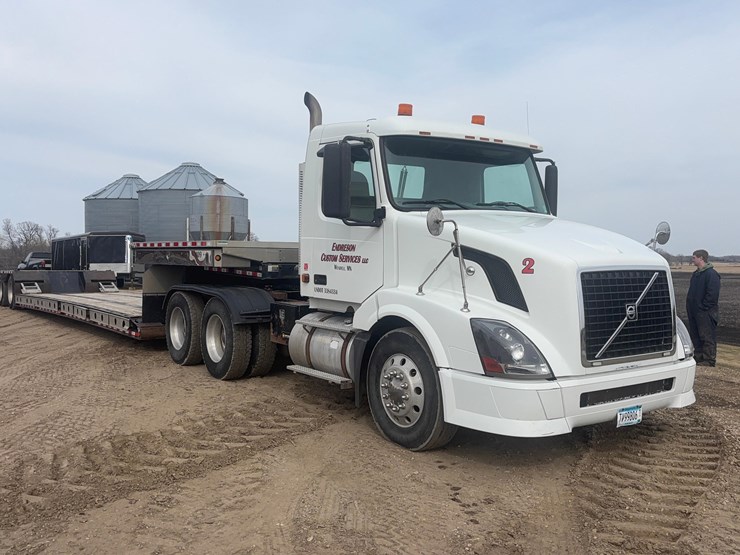 2006-volvo-vnlsemi-image-3