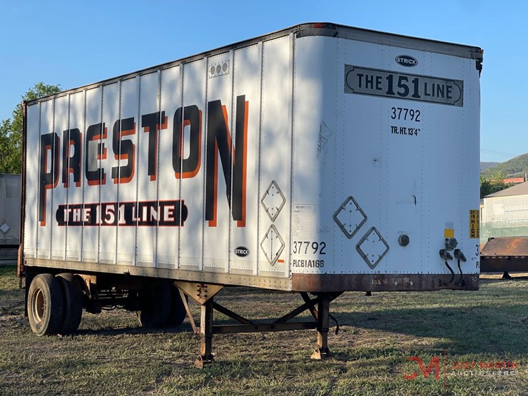 1992-strick-trailer-image-1