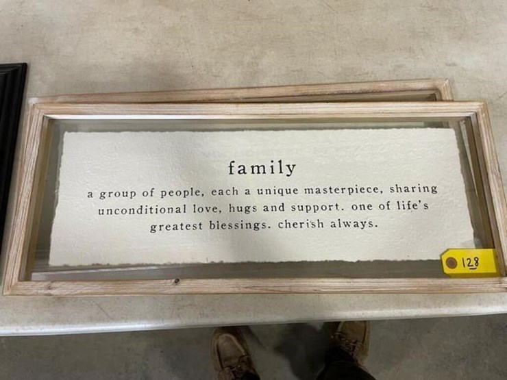 "family"-&-"home"-décor-image-2