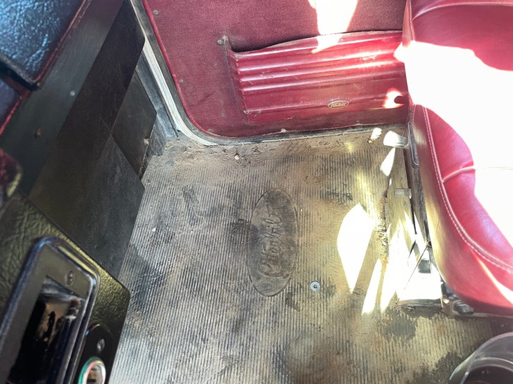 1998-peterbilt-378-image-52