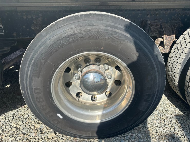 2019-massey-ferguson-8-image-90