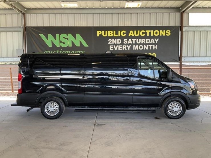 2021-ford-transit-image-1