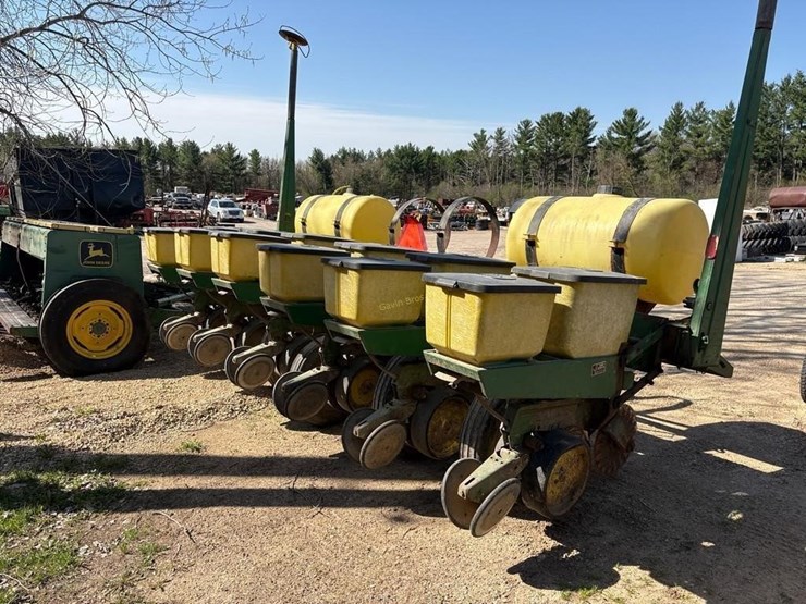 john-deere-7000-image-5