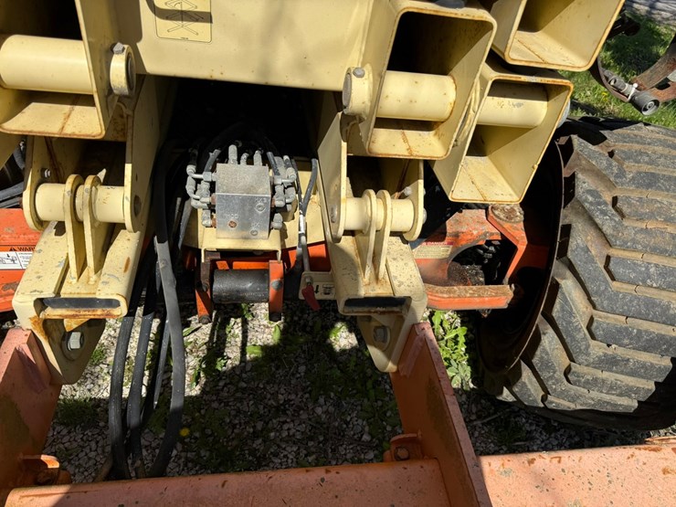 2008-jlg-4394rt-image-21