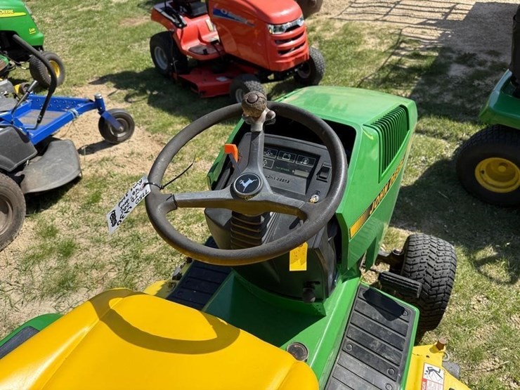 john-deere-285-image-6