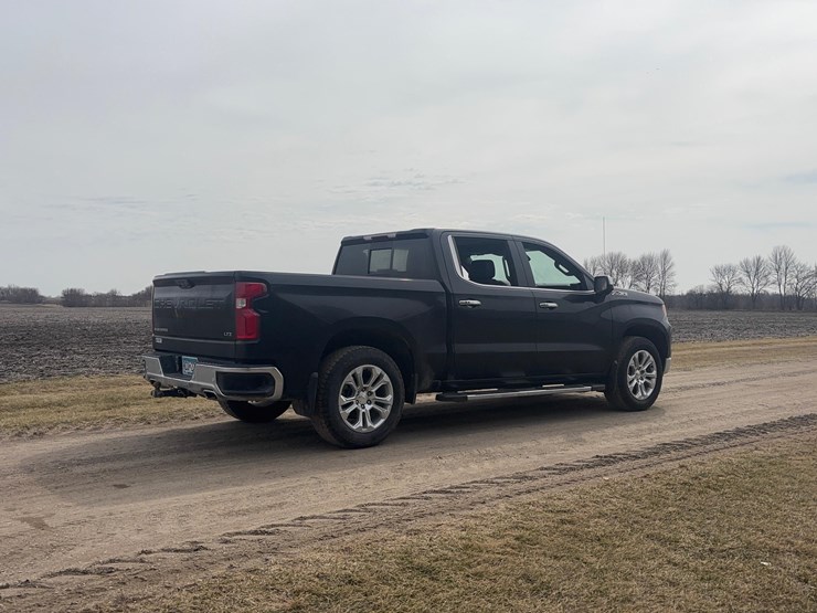 2024-chevrolet-silverado-1500-ltz-image-5
