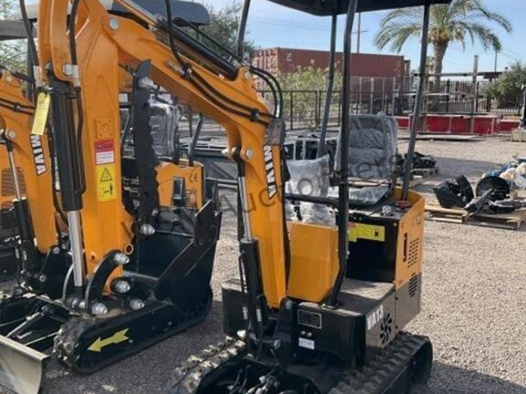 2026-miva-13-mini-excavator-image-2