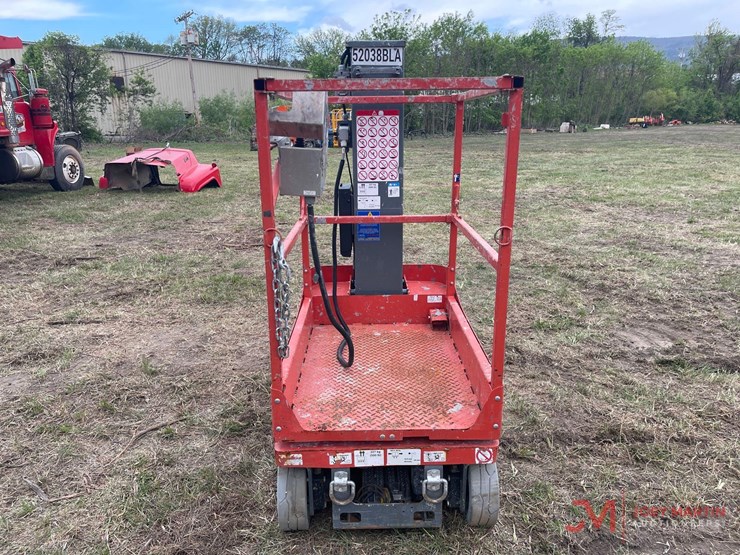 2017-skyjack-sj12-image-8