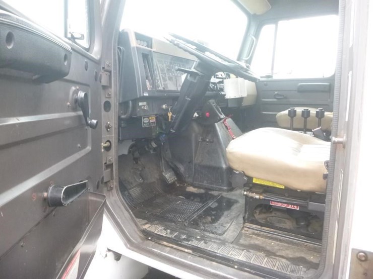 1994-international-4800-image-14