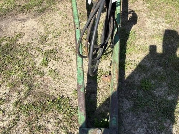 john-deere-230-image-6