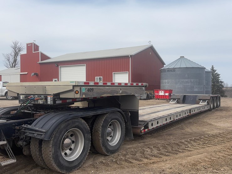 2022-muv-all-5370hdg-image-8