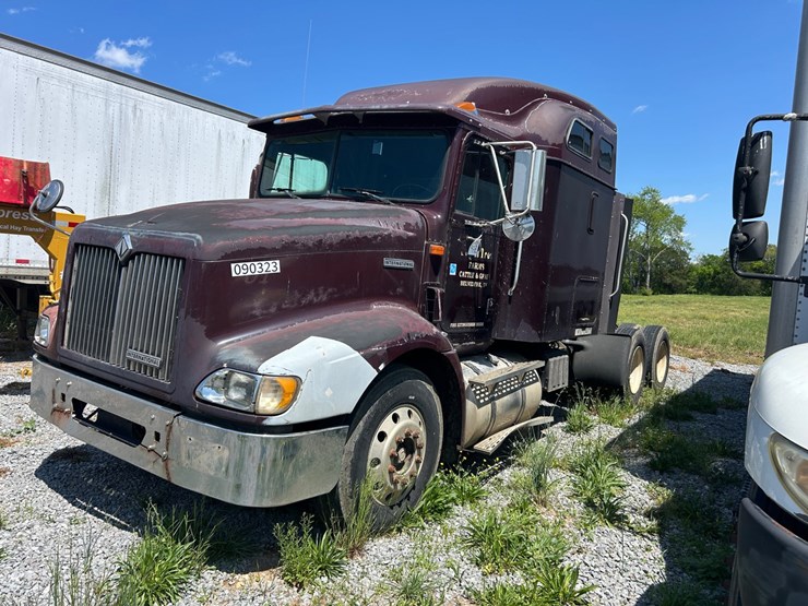 1999-international-9200-image-1