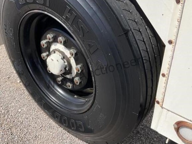 1988-hogg-&-davis-reel-trailer-image-8