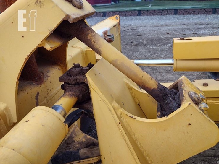 2012-komatsu-d21p-8e0-image-24