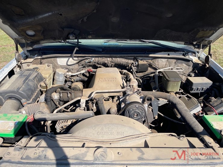 2001-chevrolet-3500-image-14