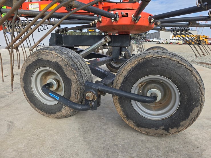 2015-kubota-ra2071t-evo-image-37