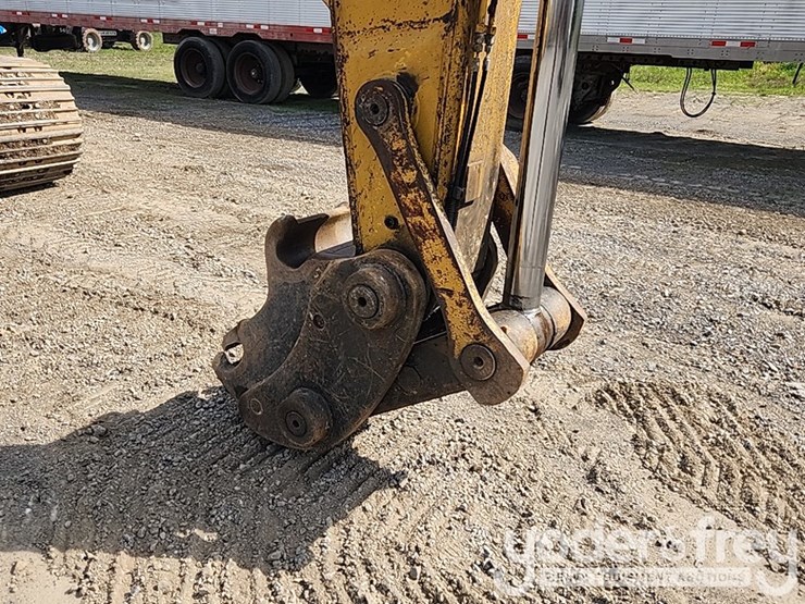 2005-caterpillar-330-image-7